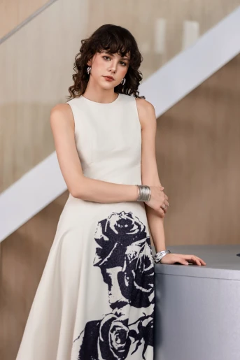 /assets/uploads/images/product/2025/thumbnail_172A1715.webp