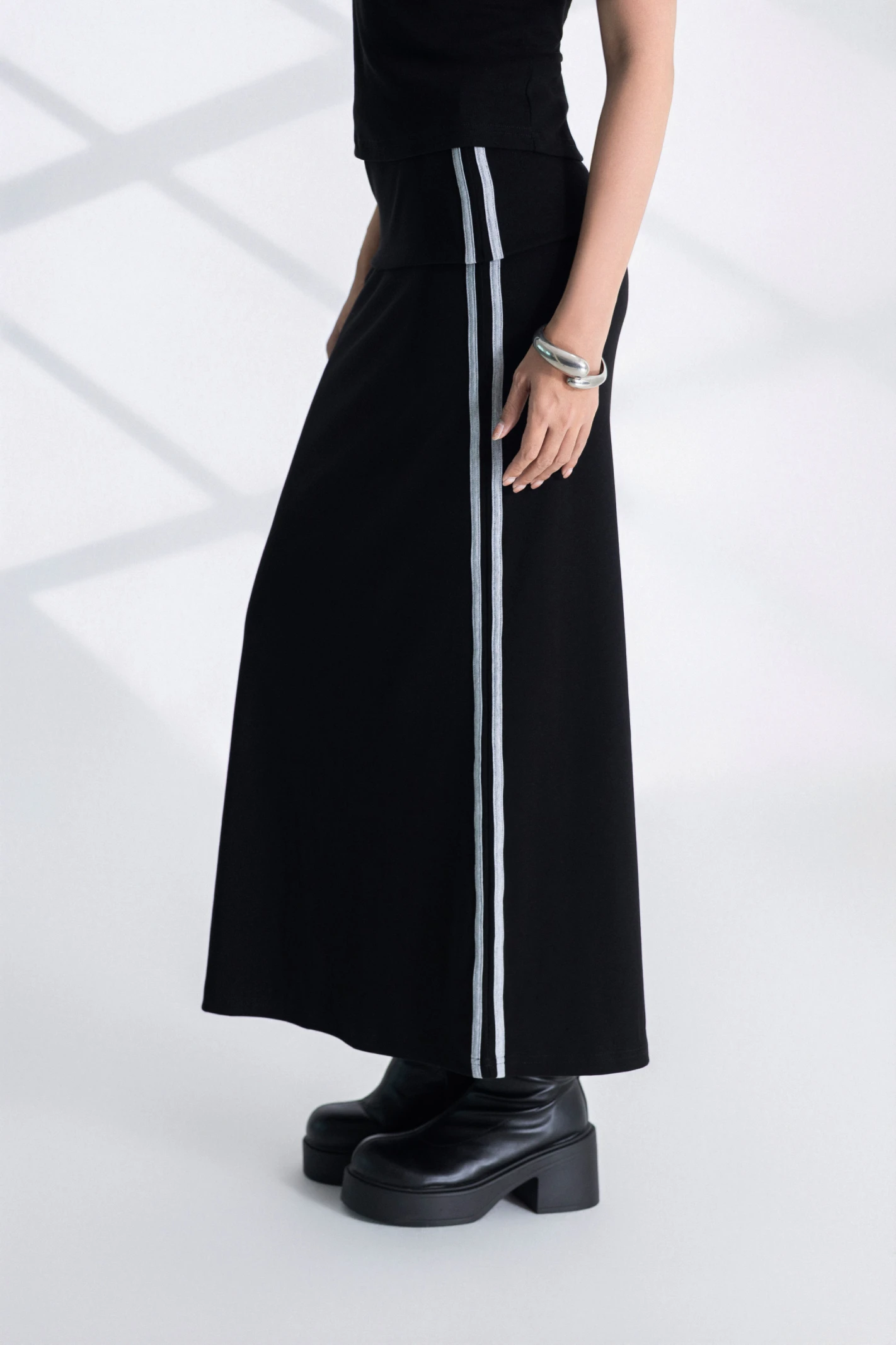 /assets/uploads/images/product/2026/LIBRE-95.webp