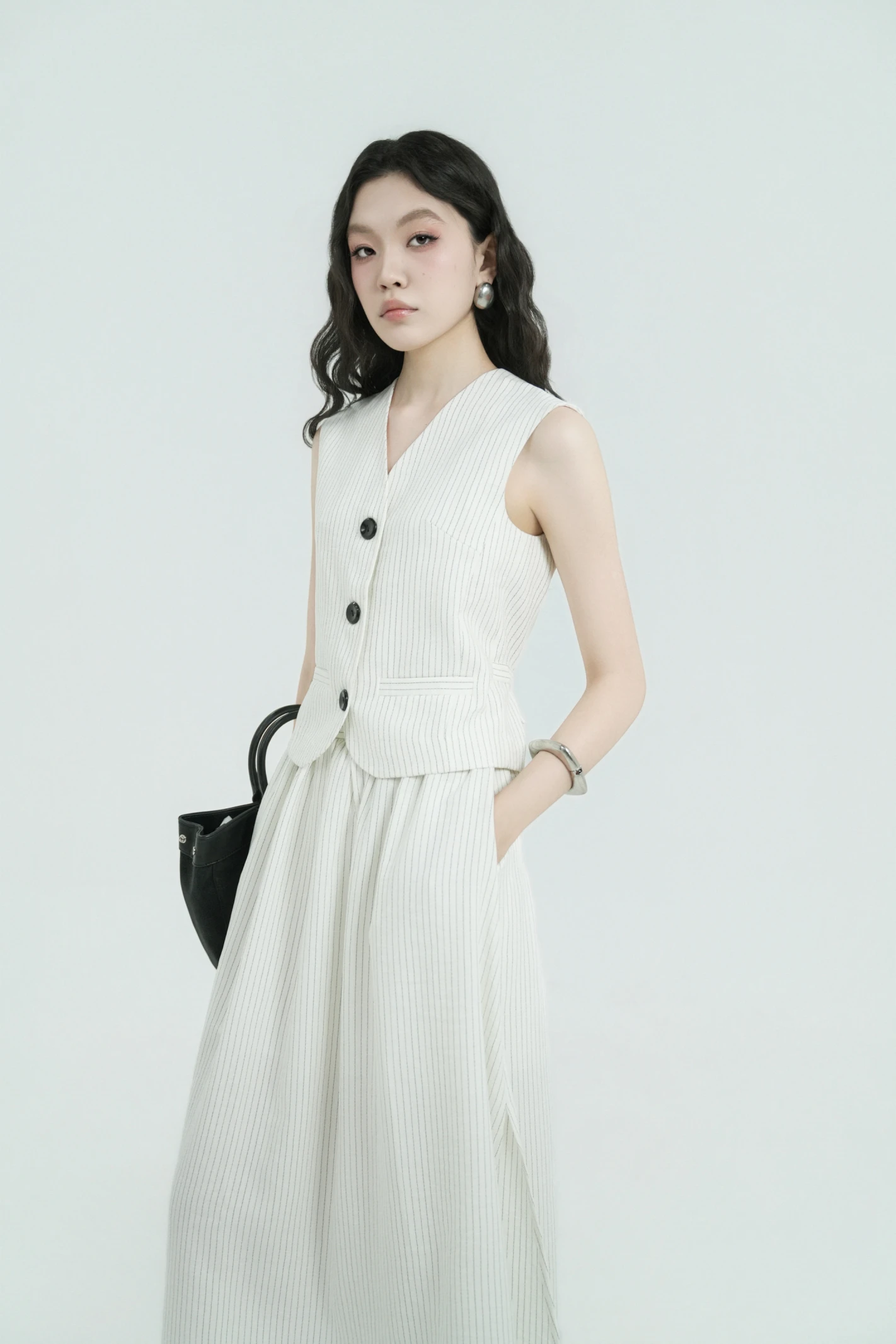 /assets/uploads/images/product/2026/MODESTRA_50.webp
