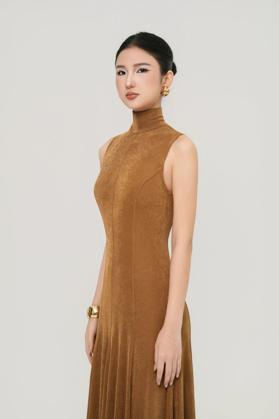/assets/uploads/images/product/2026/MO_VNQ02956_copy.webp