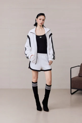 /assets/uploads/images/product/2026/EC2_-_10_10-53.webp