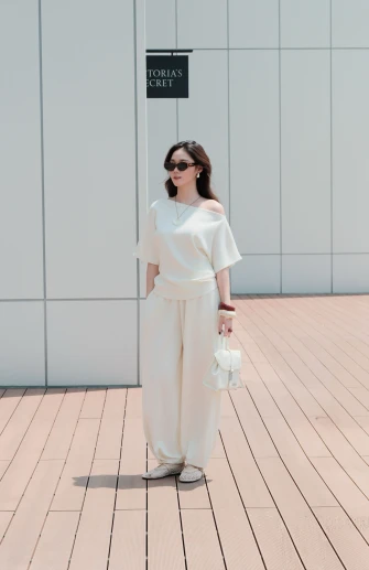 /assets/uploads/images/product/2026/EC2_-_T8_-_KHANH_THI-1.webp